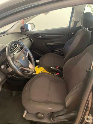 CHEVROLET-ONIX-2015