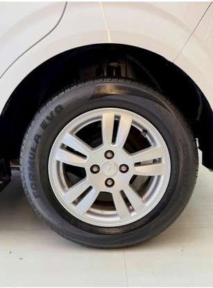 CHEVROLET-SONIC-1.6 LT 16V FLEX 4P MANUAL CHEVROLET-SONIC-2013