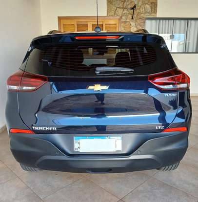 CHEVROLET-TRACKER-2023