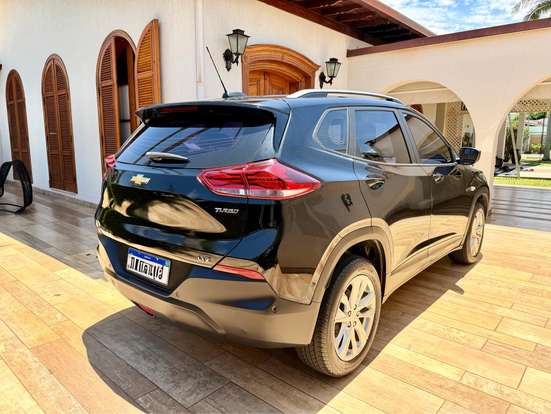 CHEVROLET-TRACKER-2020