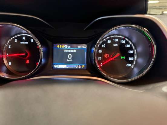 CHEVROLET-TRACKER-2025