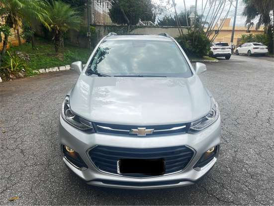 CHEVROLET-TRACKER-2019