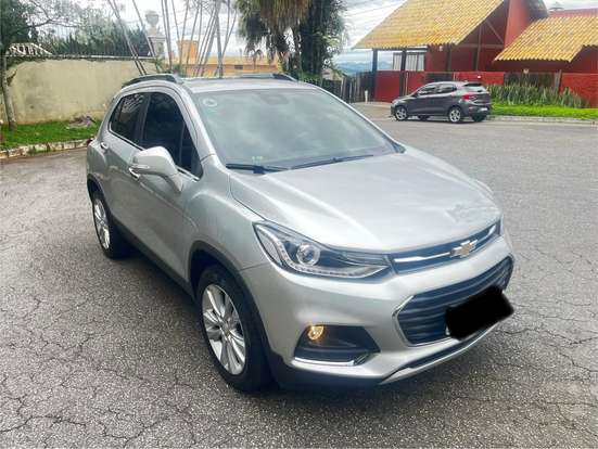 CHEVROLET-TRACKER-2019