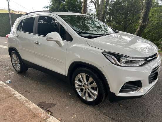 CHEVROLET-TRACKER-2017