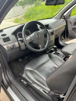 CHEVROLET-VECTRA-2010