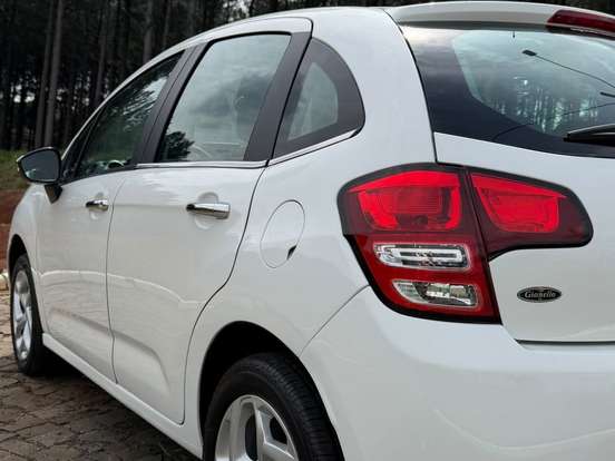CITROËN-C3-1.6 EXCLUSIVE 16V FLEX 4P AUTOMÁTICO CITROËN-C3-2014