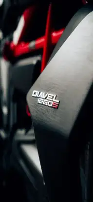 DUCATI-DIAVEL 1260 S-2021