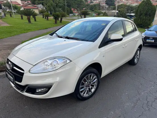 FIAT-BRAVO-1.8 ESSENCE 16V FLEX 4P MANUAL FIAT-BRAVO-2016