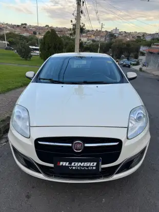 FIAT-BRAVO-1.8 ESSENCE 16V FLEX 4P MANUAL FIAT-BRAVO-2016