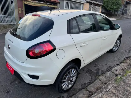 FIAT-BRAVO-1.8 ESSENCE 16V FLEX 4P MANUAL FIAT-BRAVO-2016