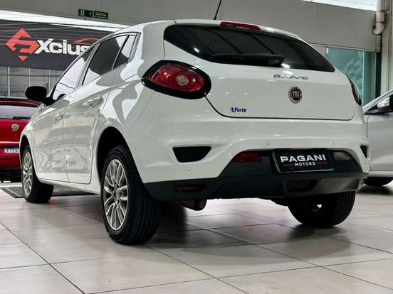 FIAT-BRAVO-1.8 ESSENCE 16V FLEX 4P MANUAL FIAT-BRAVO-2015