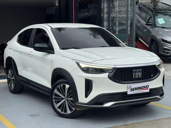 FIAT-FASTBACK-2024