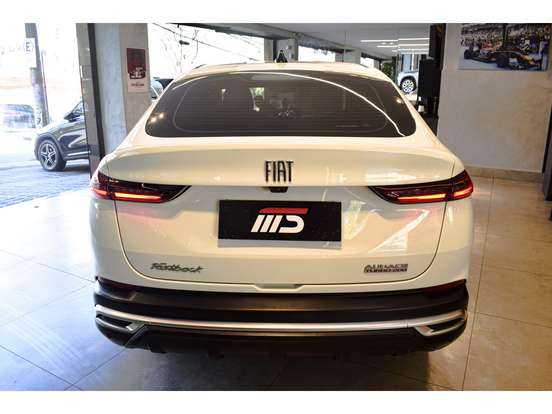 FIAT-FASTBACK-2022