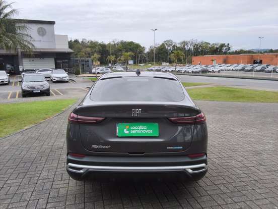FIAT-FASTBACK-1.0 TURBO 200 HYBRID AUDACE CVT FIAT-FASTBACK-2025