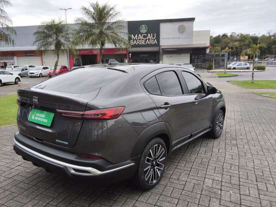FIAT-FASTBACK-1.0 TURBO 200 HYBRID AUDACE CVT FIAT-FASTBACK-2025