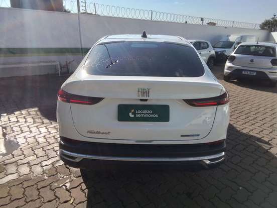 FIAT-FASTBACK-2025