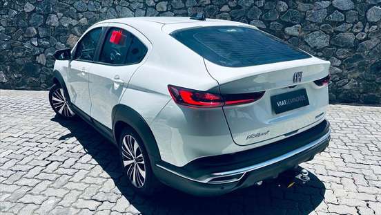 FIAT-FASTBACK-2025
