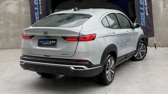 FIAT-FASTBACK-2025
