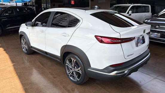 FIAT-FASTBACK-2023