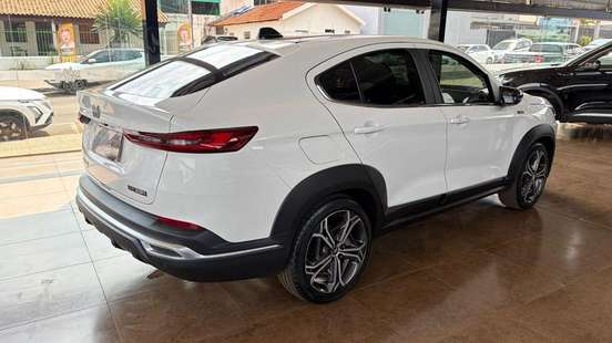 FIAT-FASTBACK-2023