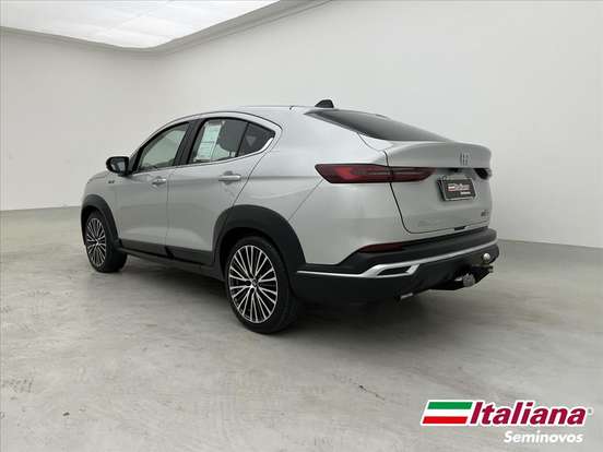 FIAT-FASTBACK-2024