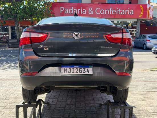 FIAT-GRAND SIENA-1.4 MPI 8V FLEX 4P MANUAL FIAT-GRAND SIENA-2012