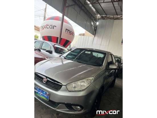 FIAT-GRAND SIENA-2015