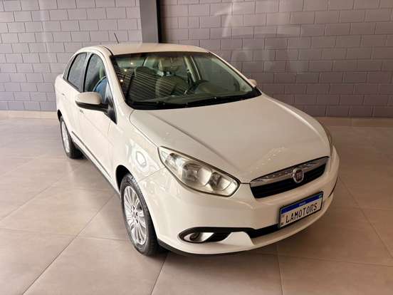FIAT-GRAND SIENA-1.6 MPI ESSENCE 16V FLEX 4P MANUAL FIAT-GRAND SIENA-2013