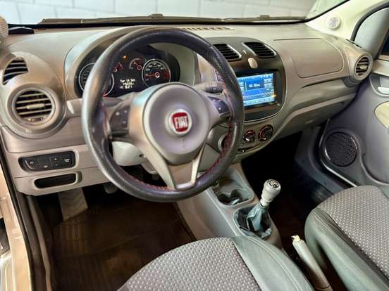 FIAT-GRAND SIENA-1.6 MPI ESSENCE 16V FLEX 4P MANUAL FIAT-GRAND SIENA-2013