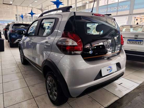 FIAT-MOBI-1.0 EVO FLEX TREKKING MANUAL FIAT-MOBI-2023