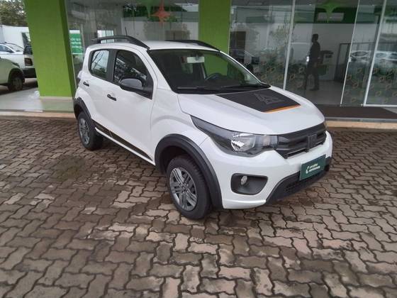FIAT MOBI 1.0 FIREFLY FLEX TREKKING MANUAL