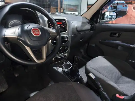 FIAT-PALIO-2017