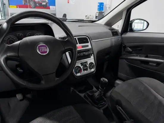 FIAT-PUNTO-2012