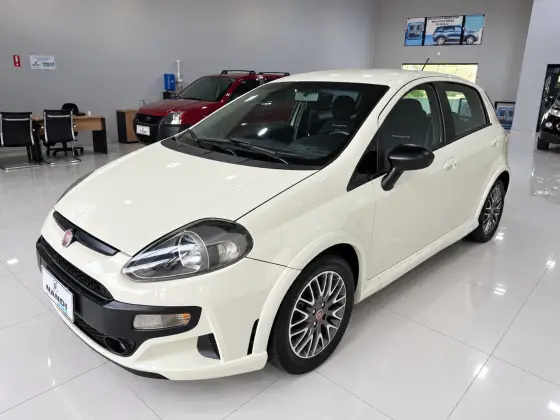 FIAT PUNTO 1.8 BLACKMOTION 16V FLEX 4P MANUAL