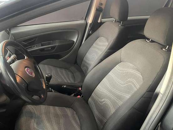 FIAT-PUNTO-1.4 ATTRACTIVE 8V FLEX 4P MANUAL FIAT-PUNTO-2010