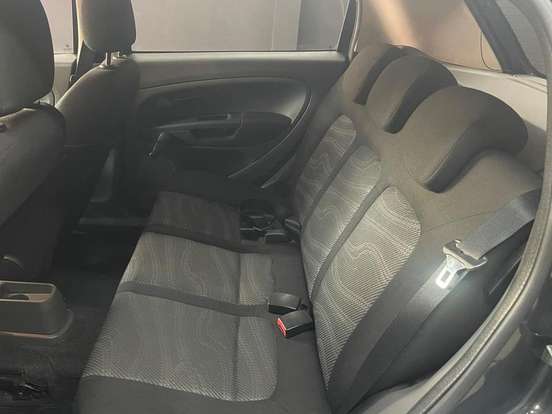 FIAT-PUNTO-1.4 ATTRACTIVE 8V FLEX 4P MANUAL FIAT-PUNTO-2010