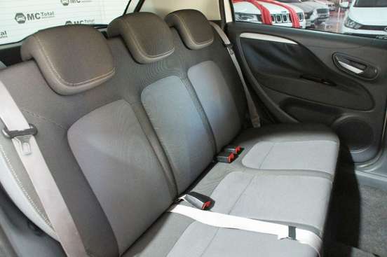 FIAT-PUNTO-1.6 ESSENCE 16V FLEX 4P MANUAL FIAT-PUNTO-2016