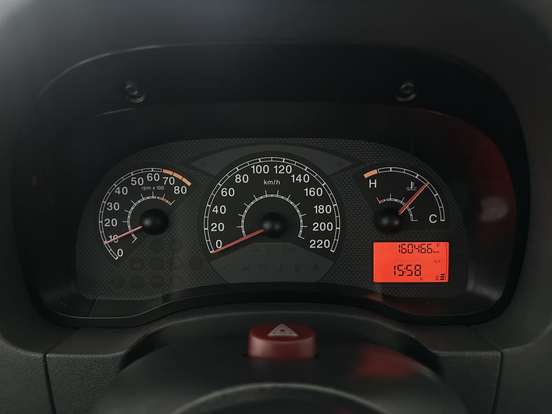 FIAT-SIENA-2010