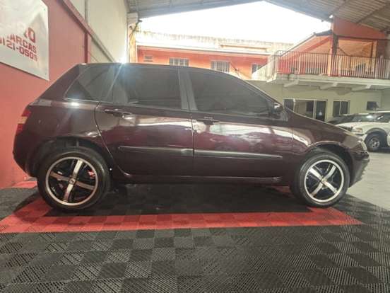 FIAT-STILO-1.8 MPI 8V GASOLINA 4P MANUAL FIAT-STILO-2002