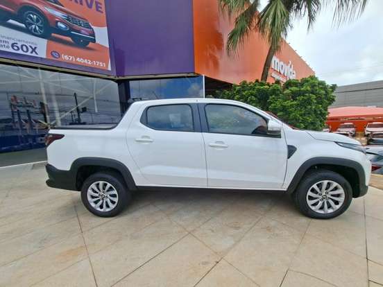 FIAT-STRADA-2024