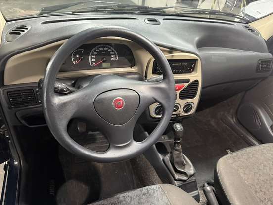 FIAT-STRADA-2011