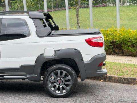 FIAT-STRADA-1.8 MPI ADVENTURE CD 16V FLEX 3P MANUAL FIAT-STRADA-2017