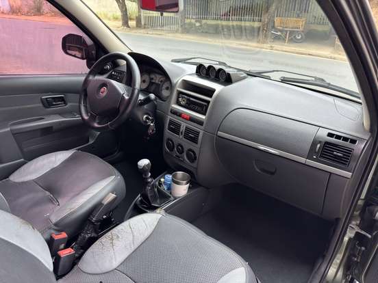FIAT-STRADA-2010
