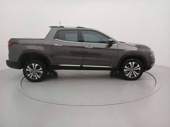 FIAT-TORO-2023