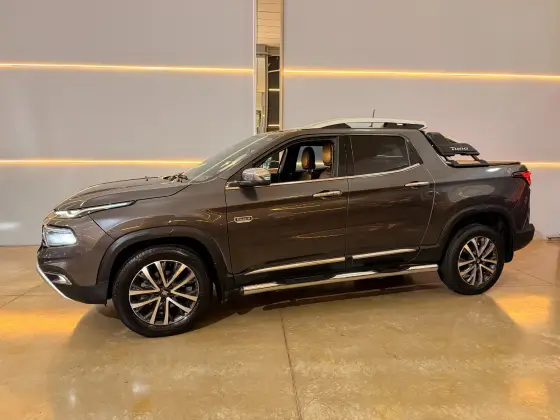 FIAT TORO 2.0 16V TURBO DIESEL RANCH 4WD AT9