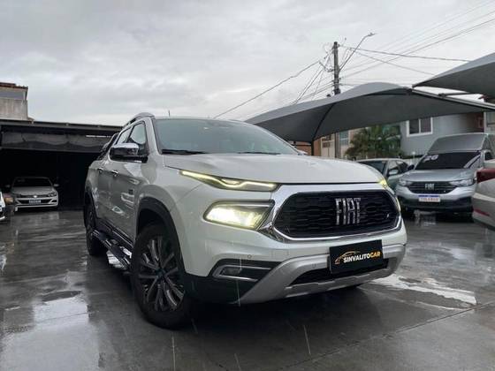 FIAT TORO 2.0 16V TURBO DIESEL RANCH 4WD AT9
