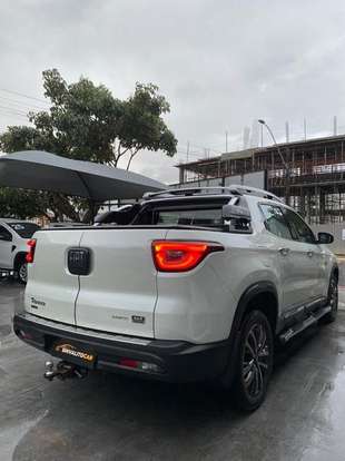 FIAT-TORO-2023