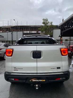 FIAT-TORO-2023