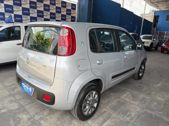 FIAT-UNO-1.0 EVO VIVACE 8V FLEX 4P MANUAL FIAT-UNO-2012