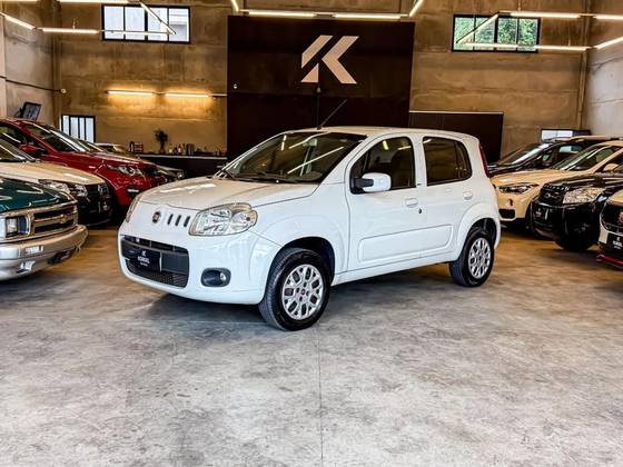FIAT UNO 1.0 EVO VIVACE 8V FLEX 4P MANUAL